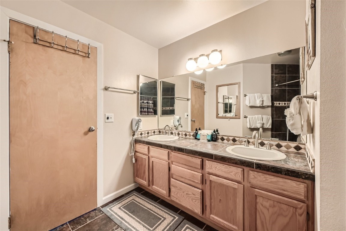 165 Argentine COURT 1405