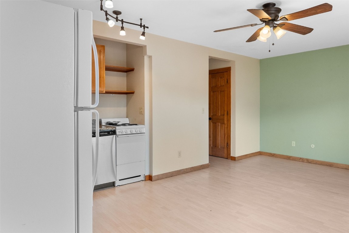 170 Evergreen ROAD 205