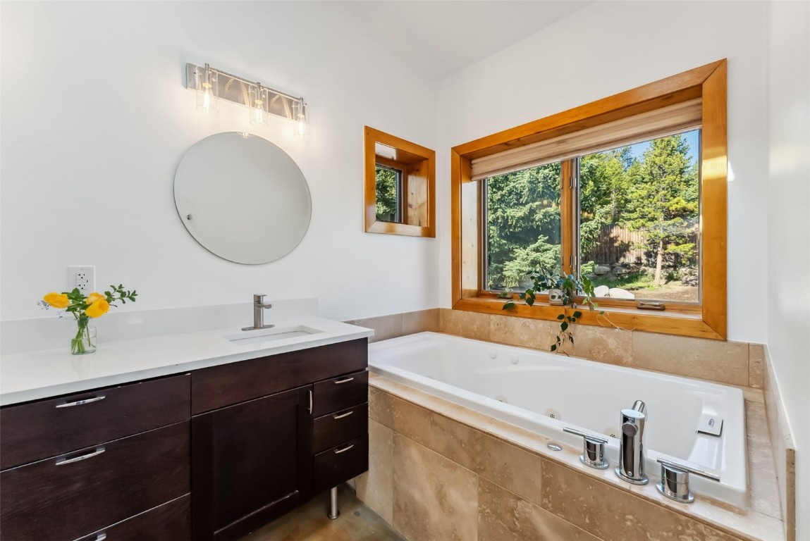 475 Vail CIRCLE
