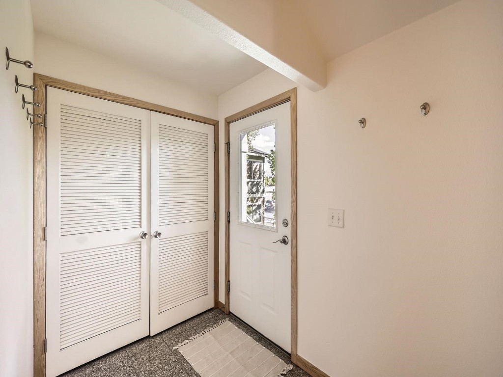 40 Cove BOULEVARD G40