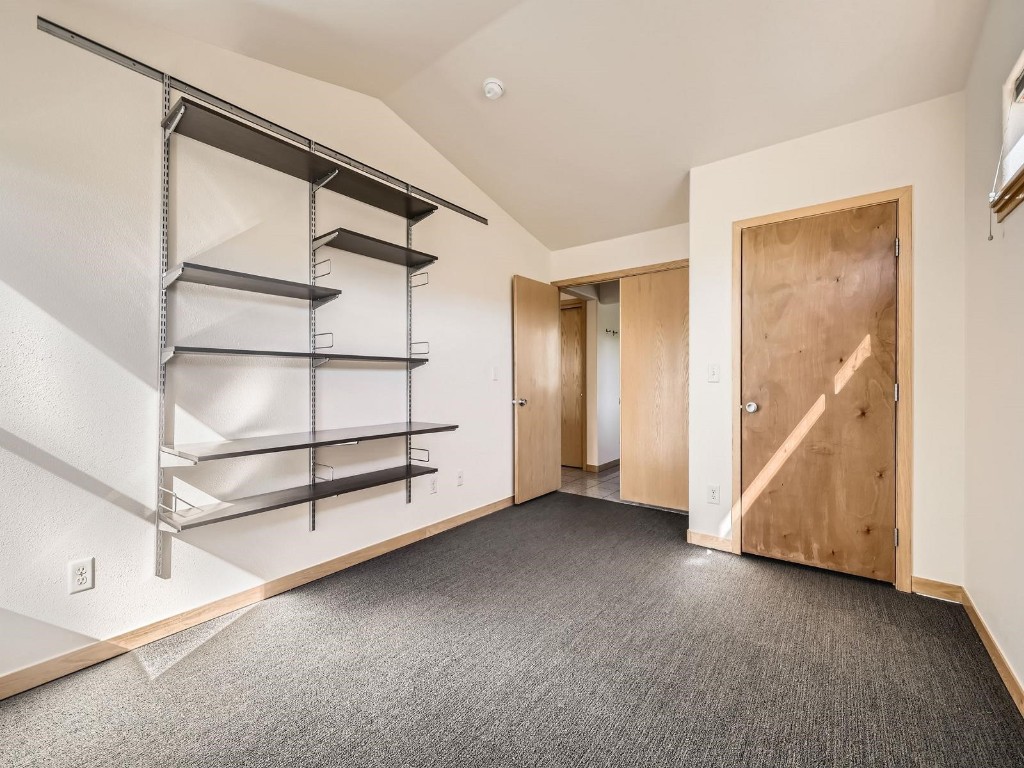 40 Cove BOULEVARD G40