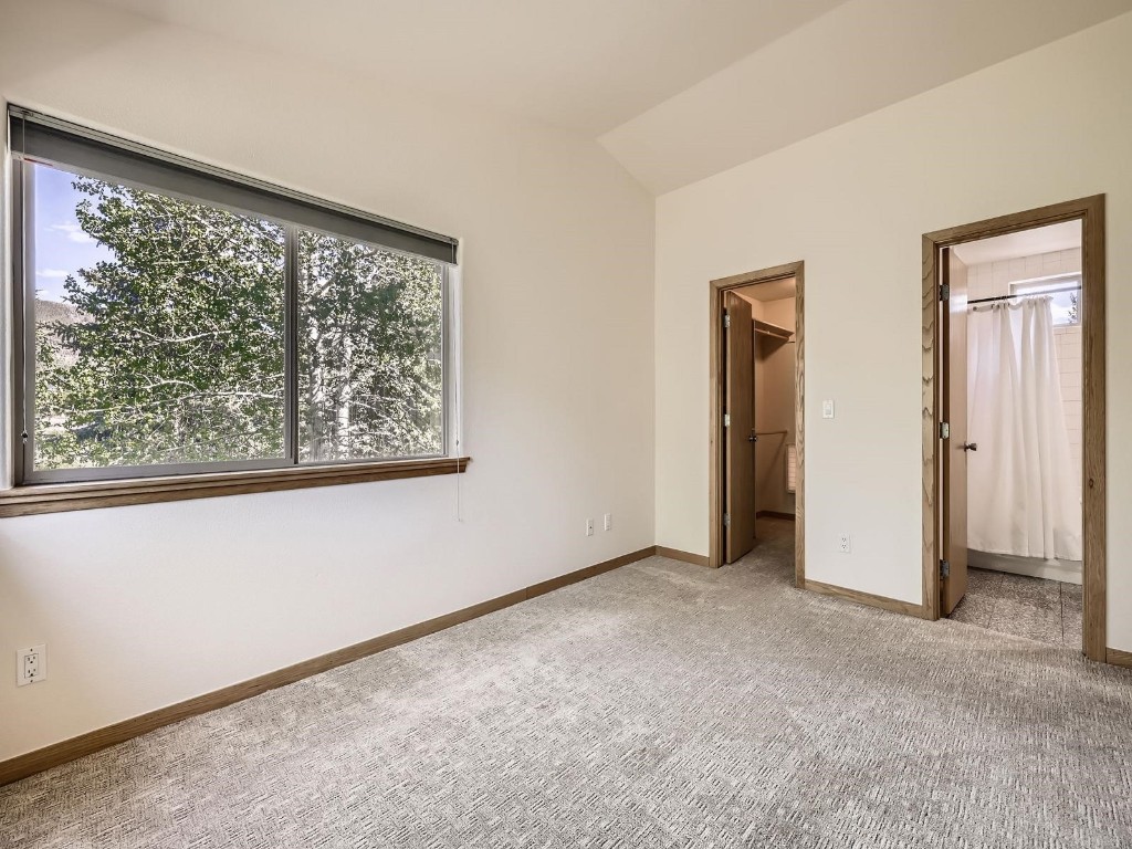 40 Cove BOULEVARD G40