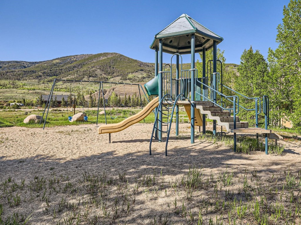 40 Cove BOULEVARD G40