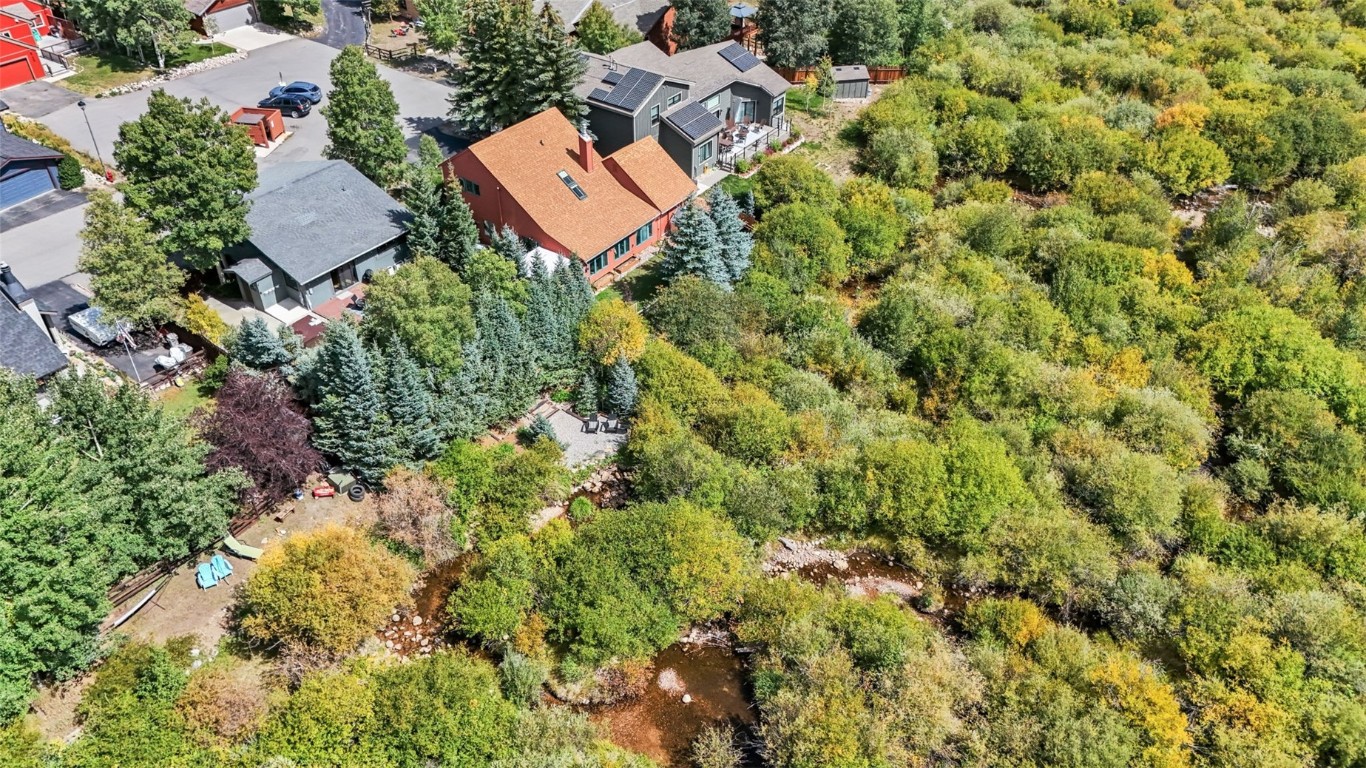 249 E Coyote COURT