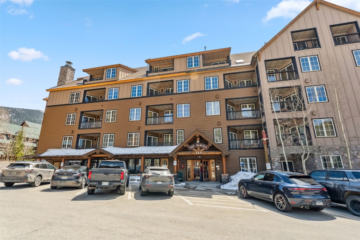 150 Dercum SQUARE 8503