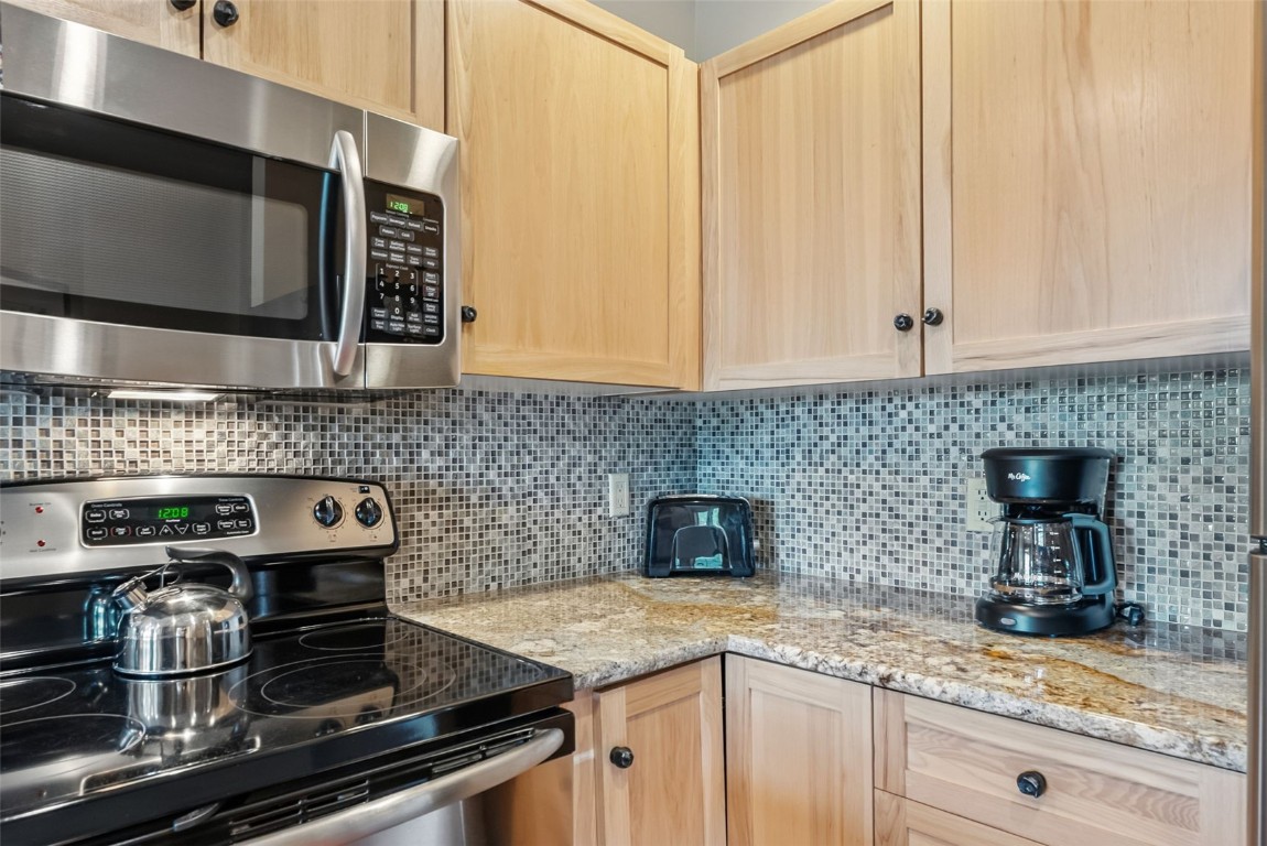 150 Dercum SQUARE 8503