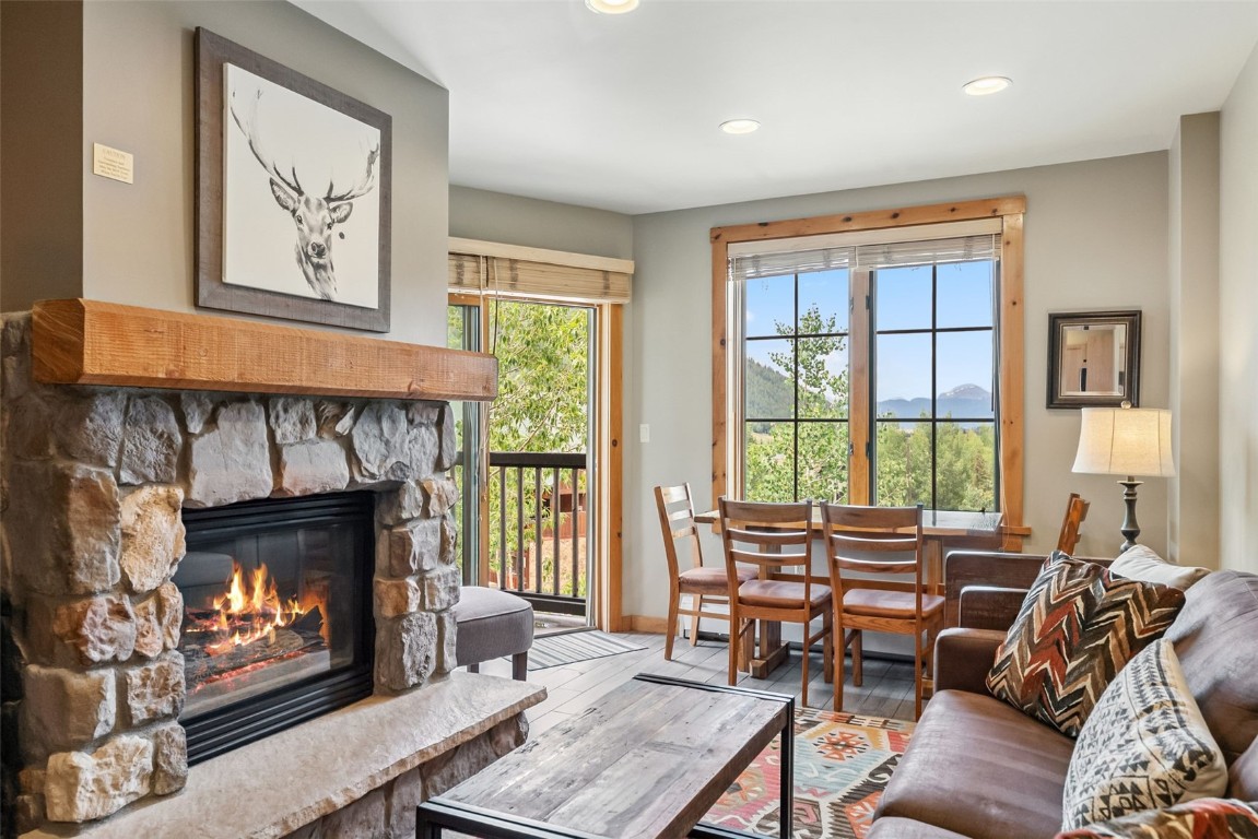 150 Dercum SQUARE 8503