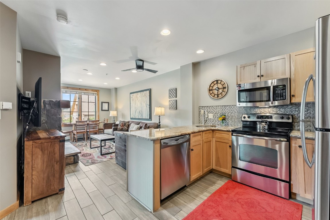 150 Dercum SQUARE 8503