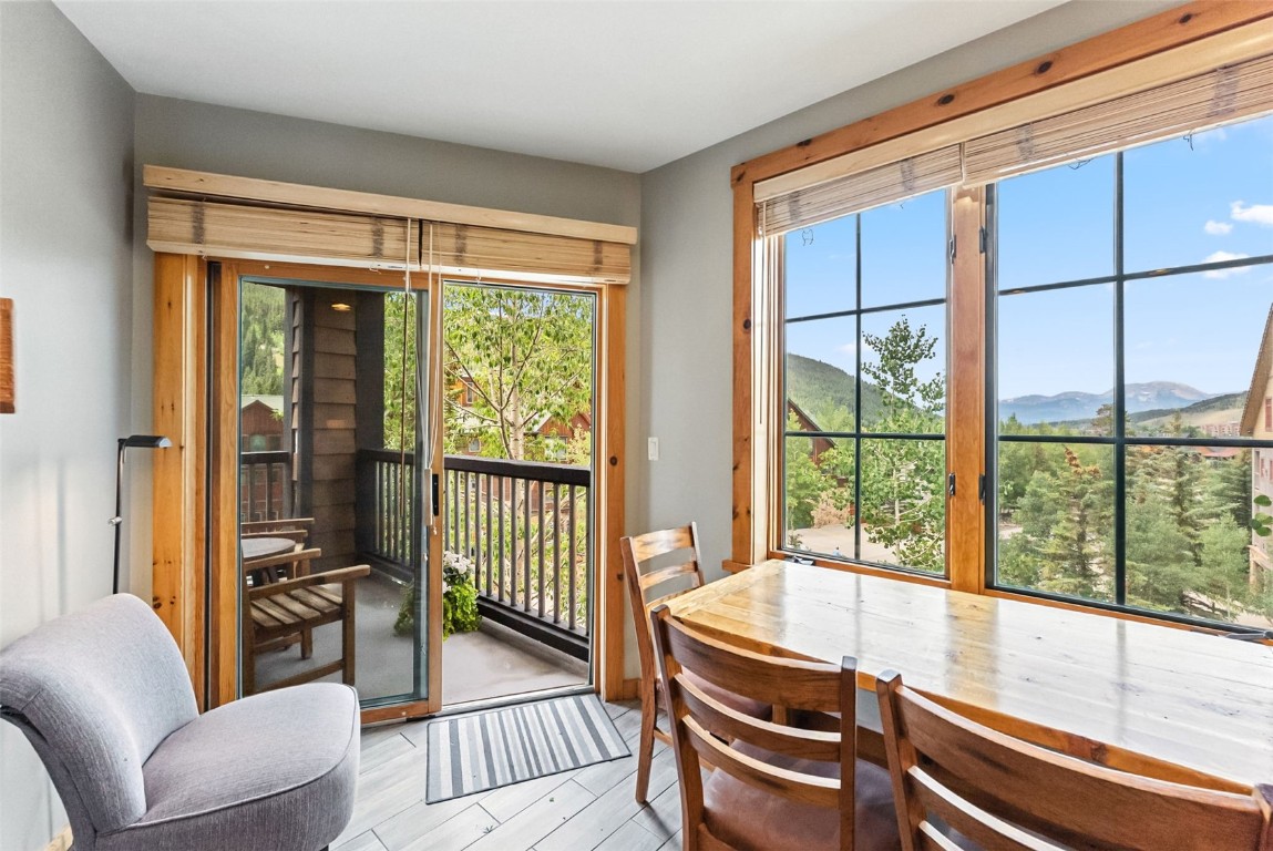 150 Dercum SQUARE 8503