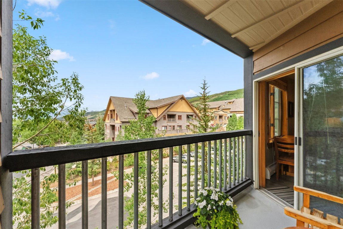 150 Dercum SQUARE 8503