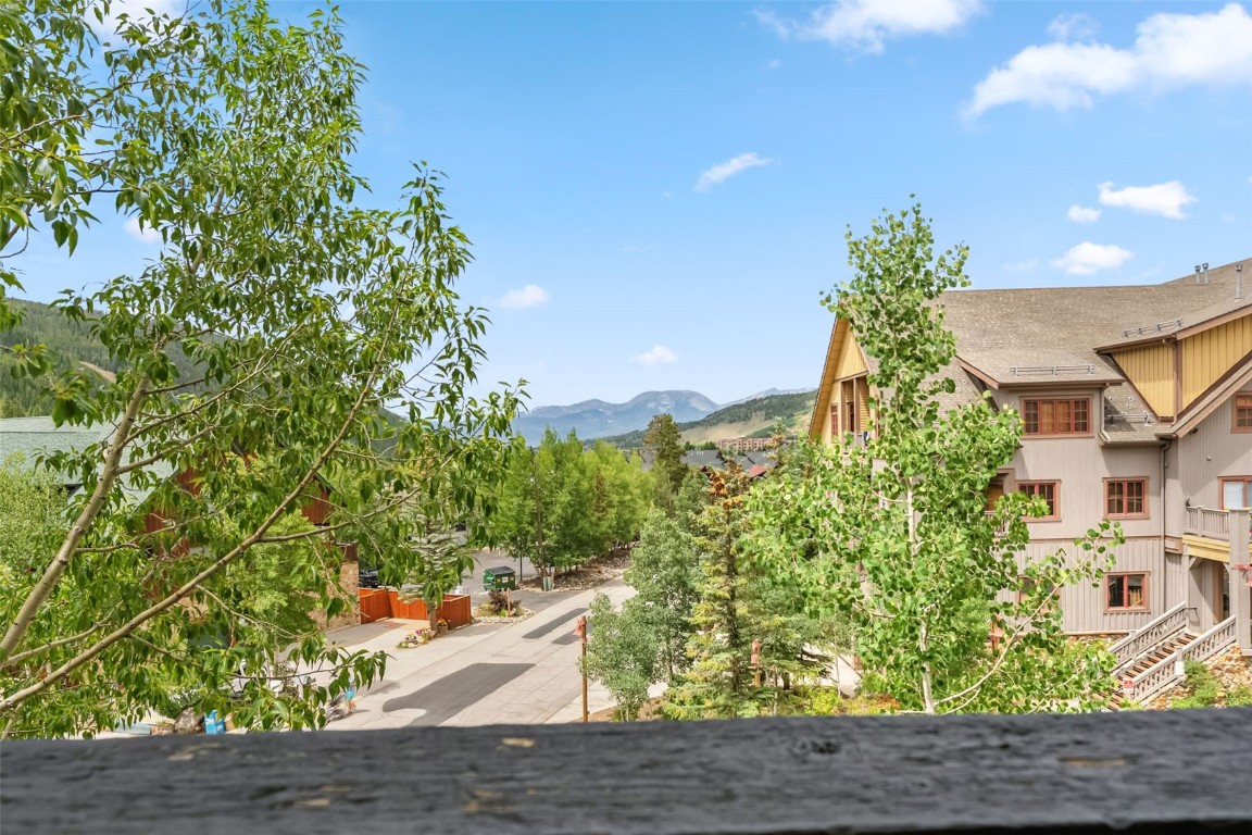 150 Dercum SQUARE 8503