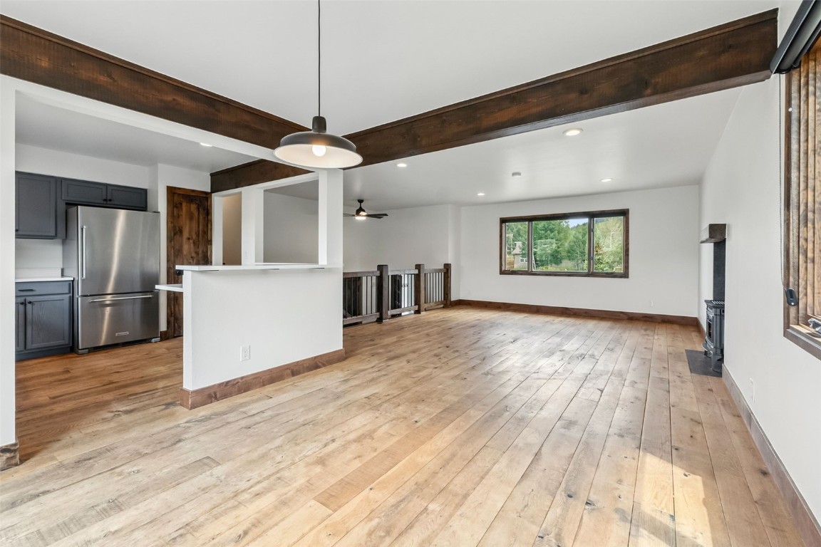 815 Summit DRIVE