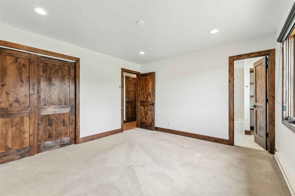 815 Summit DRIVE