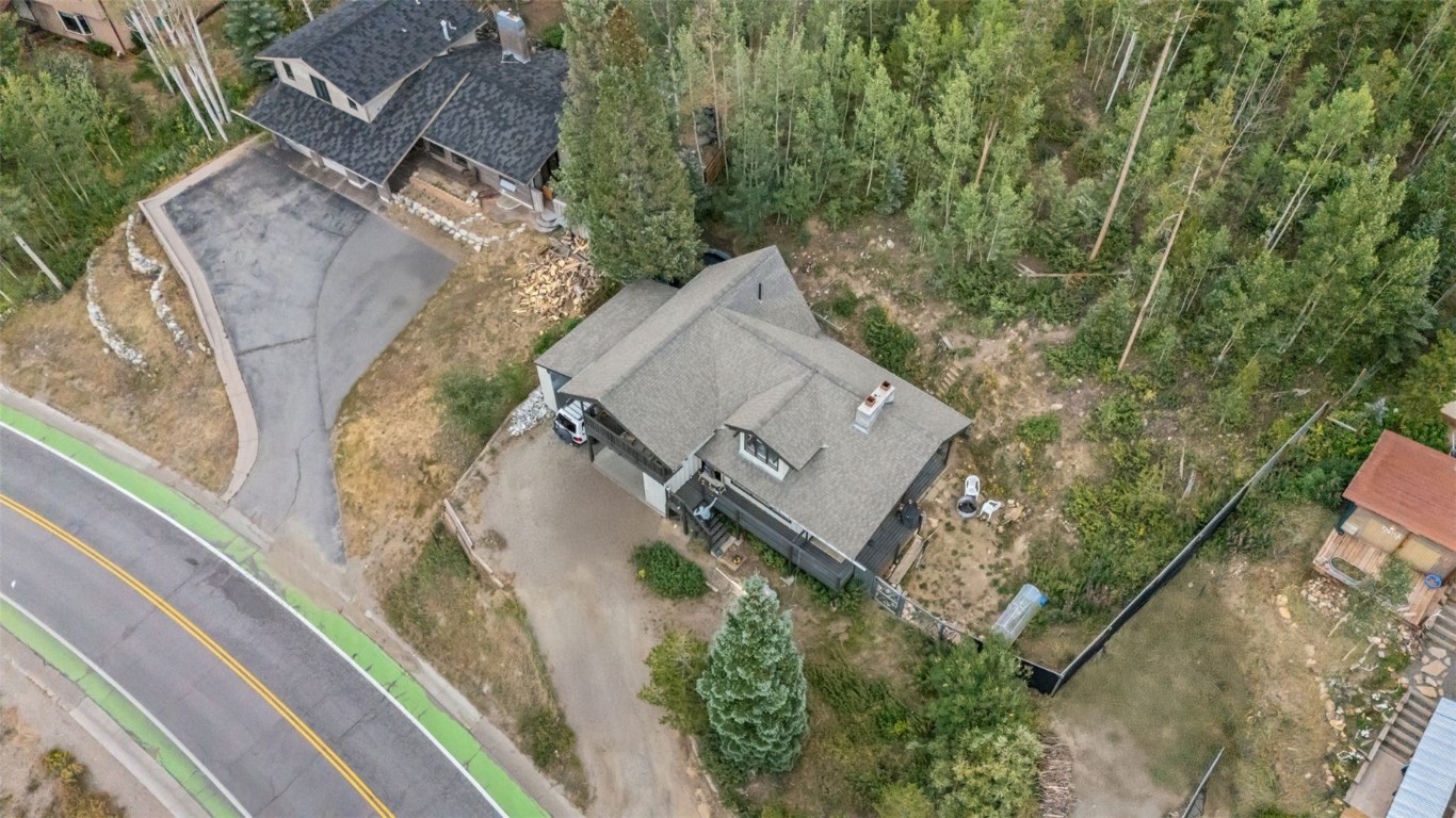 218 Deer Path ROAD