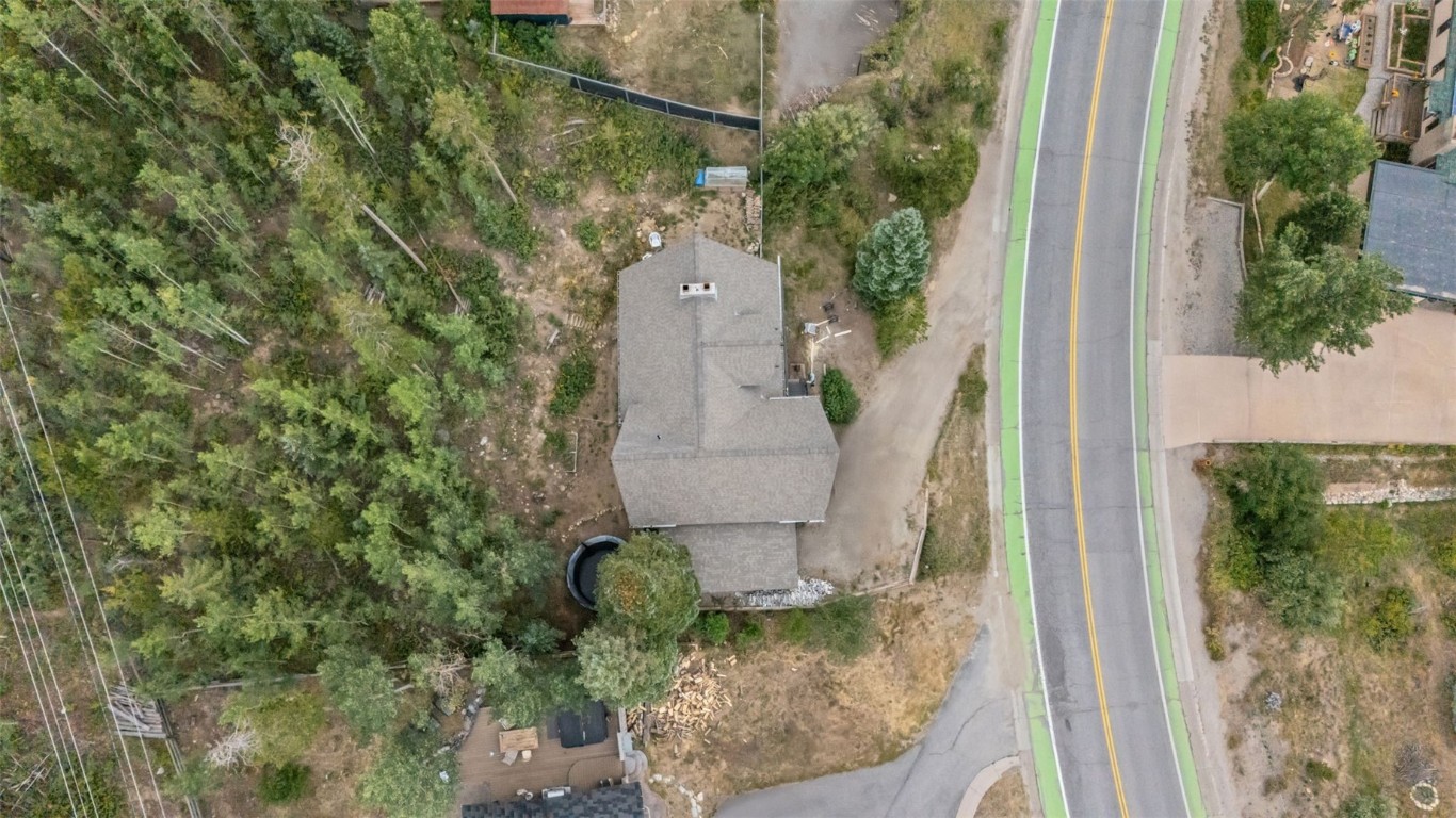 218 Deer Path ROAD
