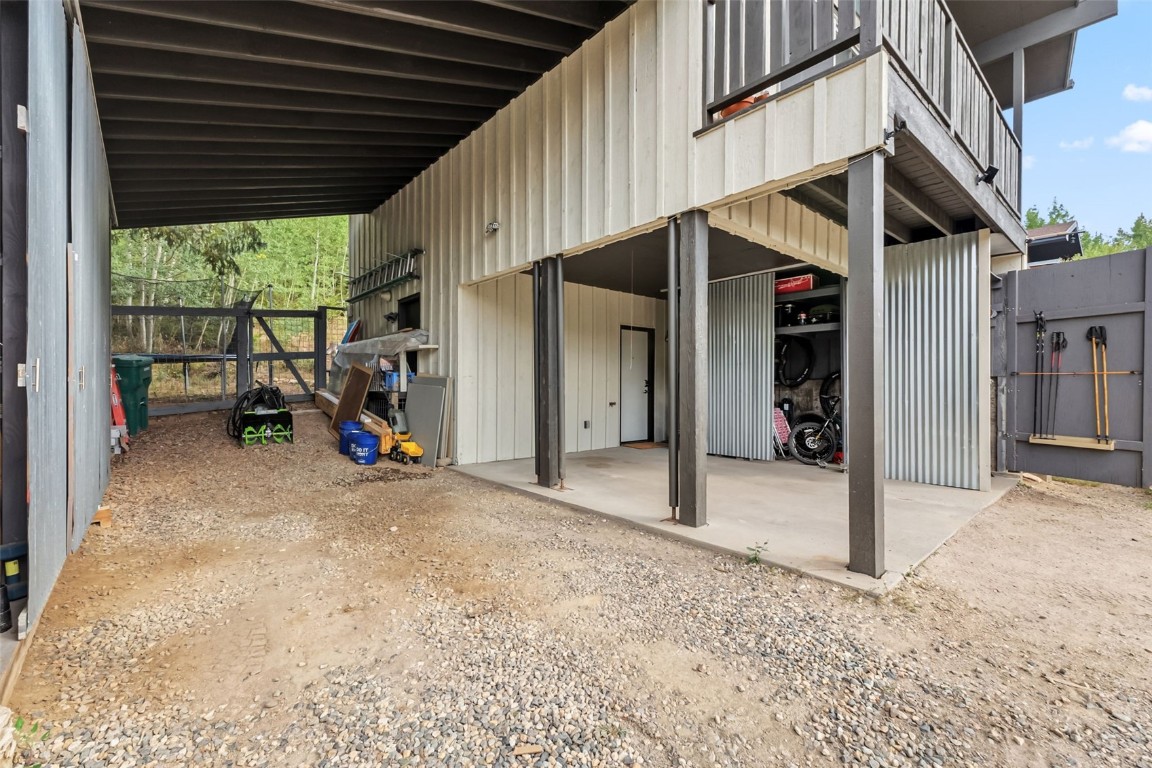 218 Deer Path ROAD
