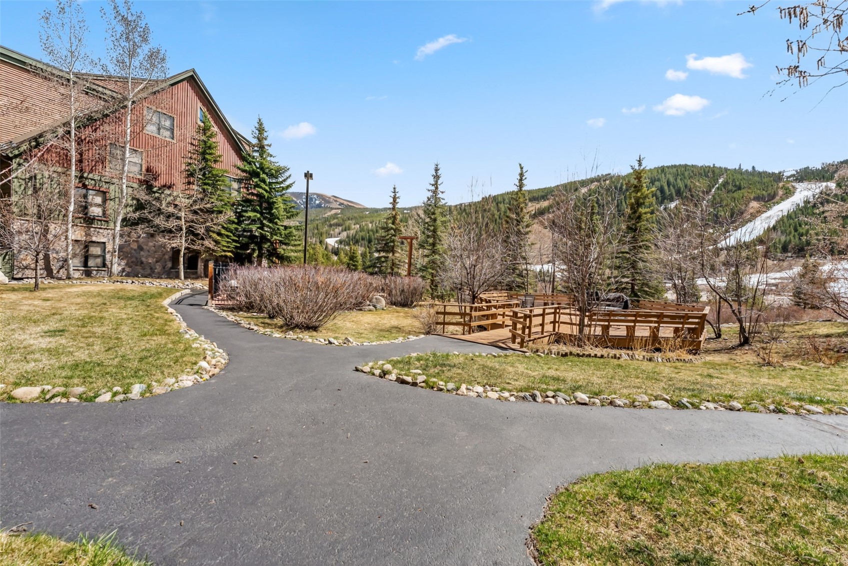 22784 Us Highway 6 2620