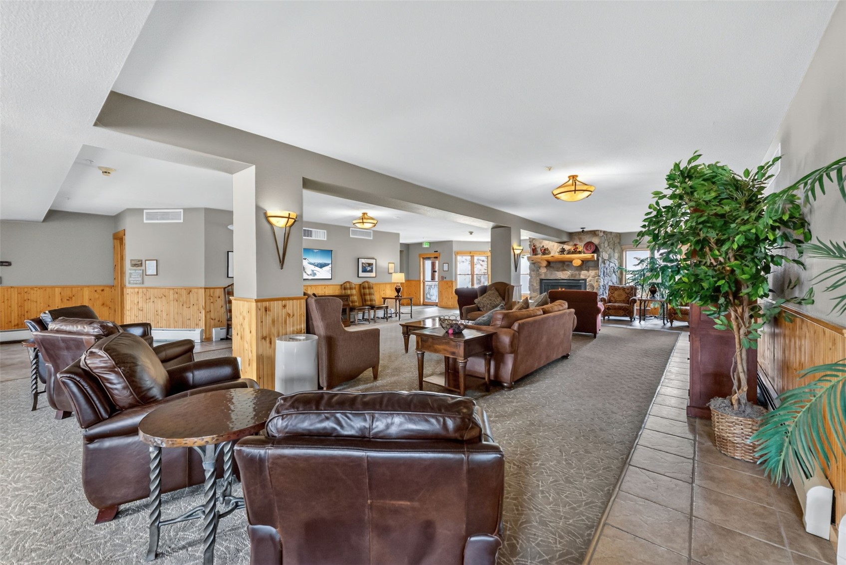 22784 Us Highway 6 2620