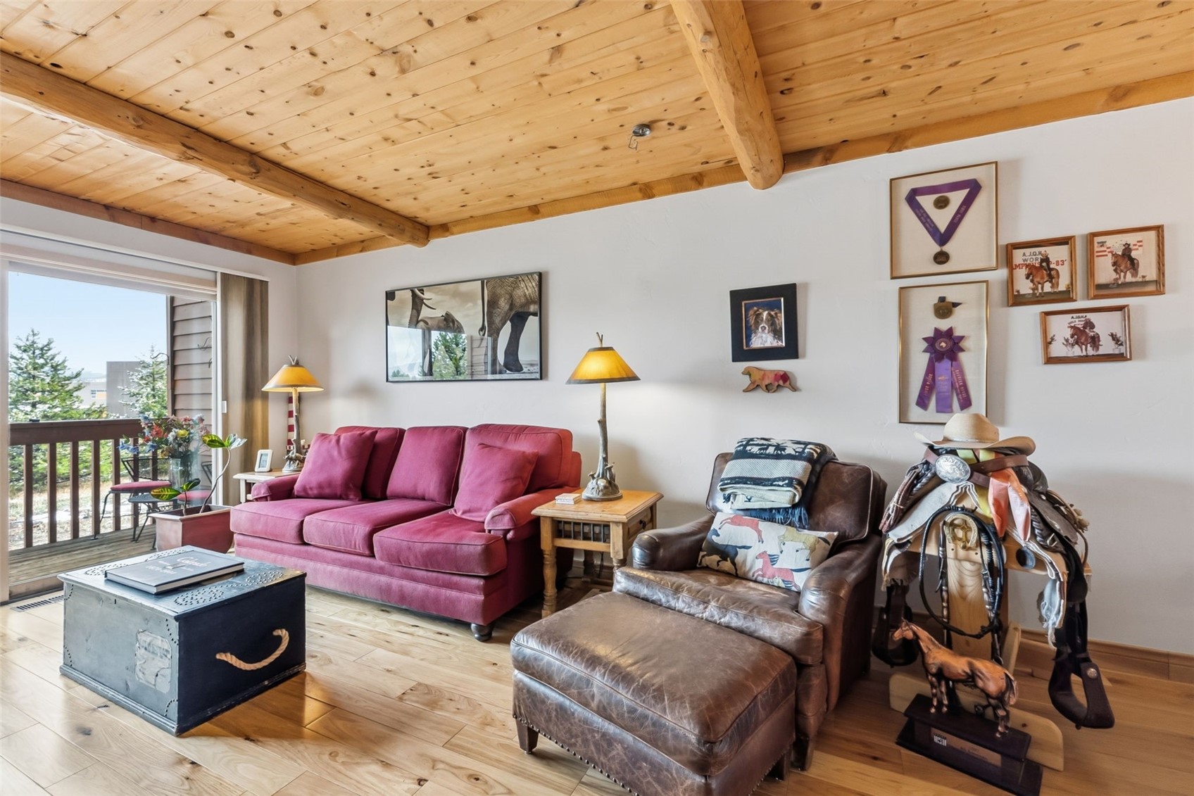 722 Meadow Creek DRIVE E