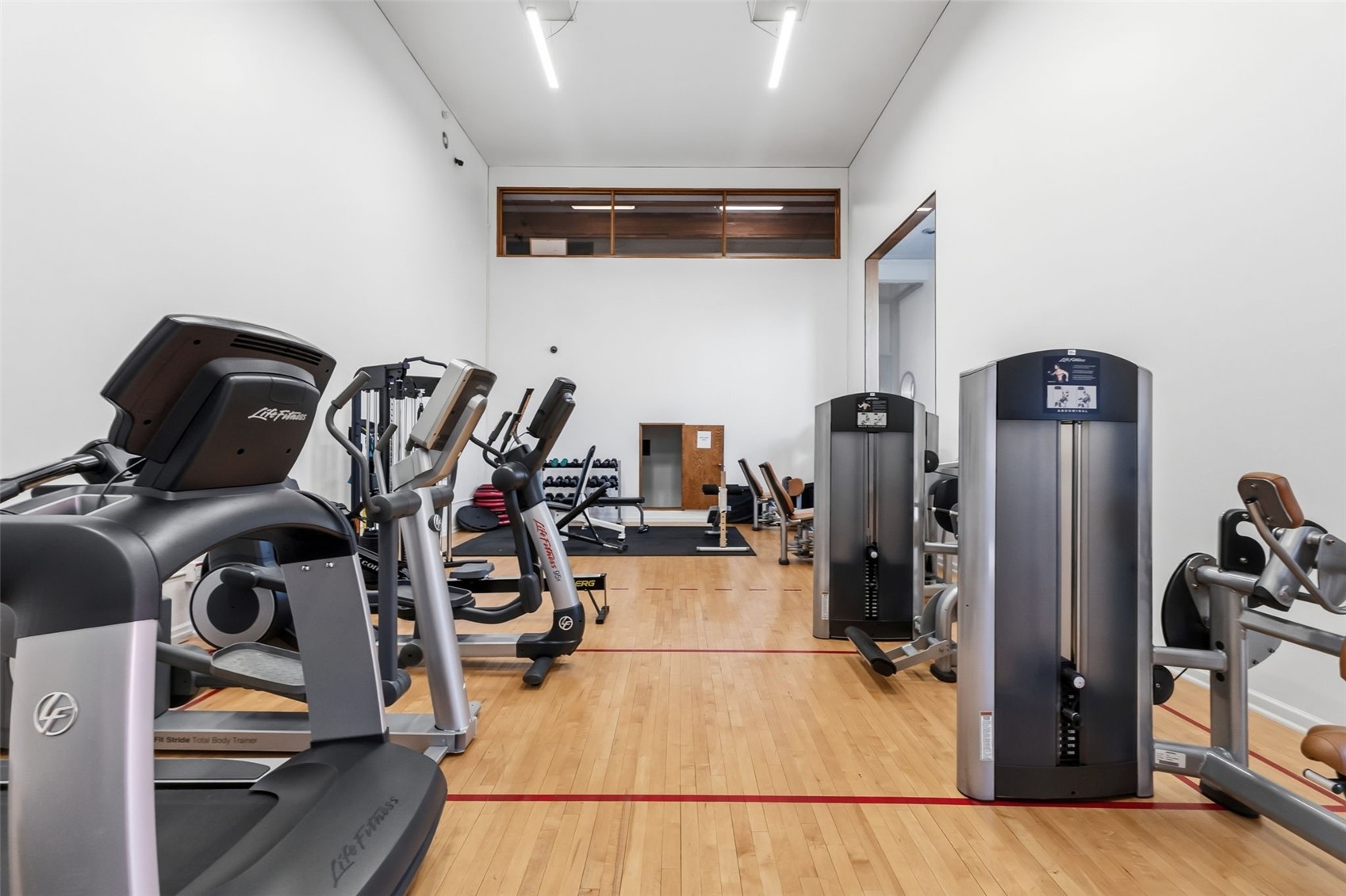 722 Meadow Creek DRIVE E