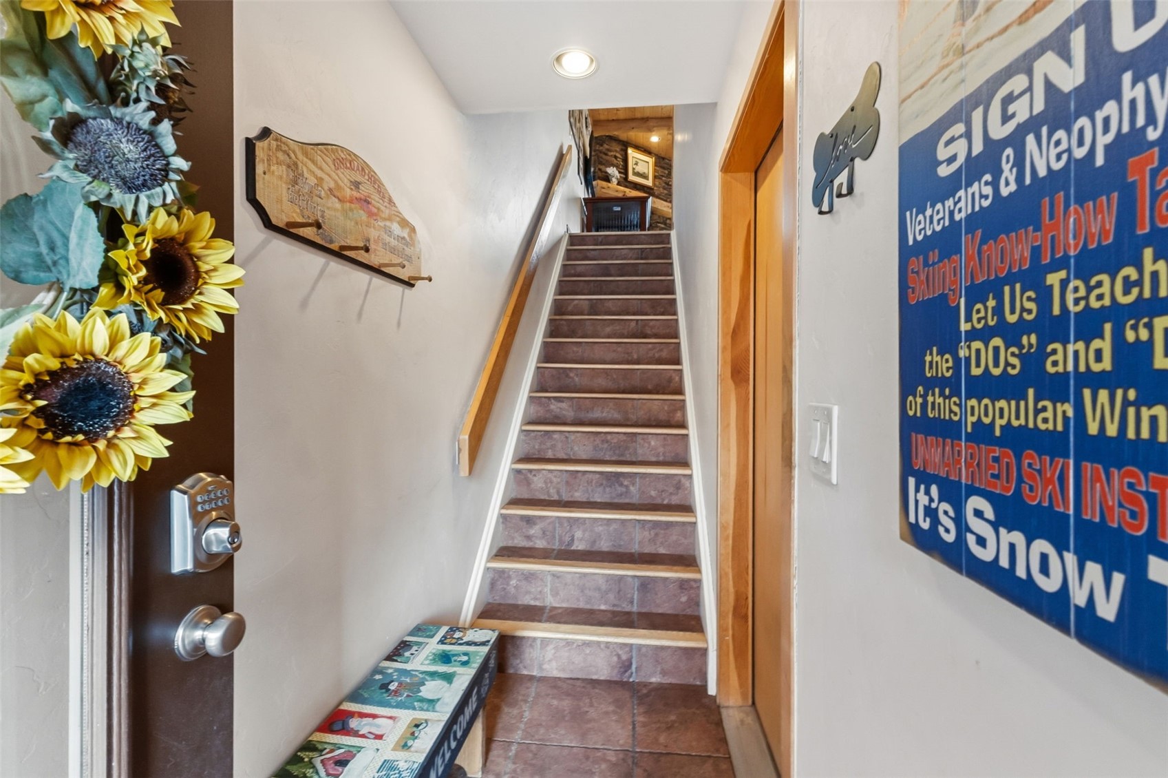 722 Meadow Creek DRIVE E