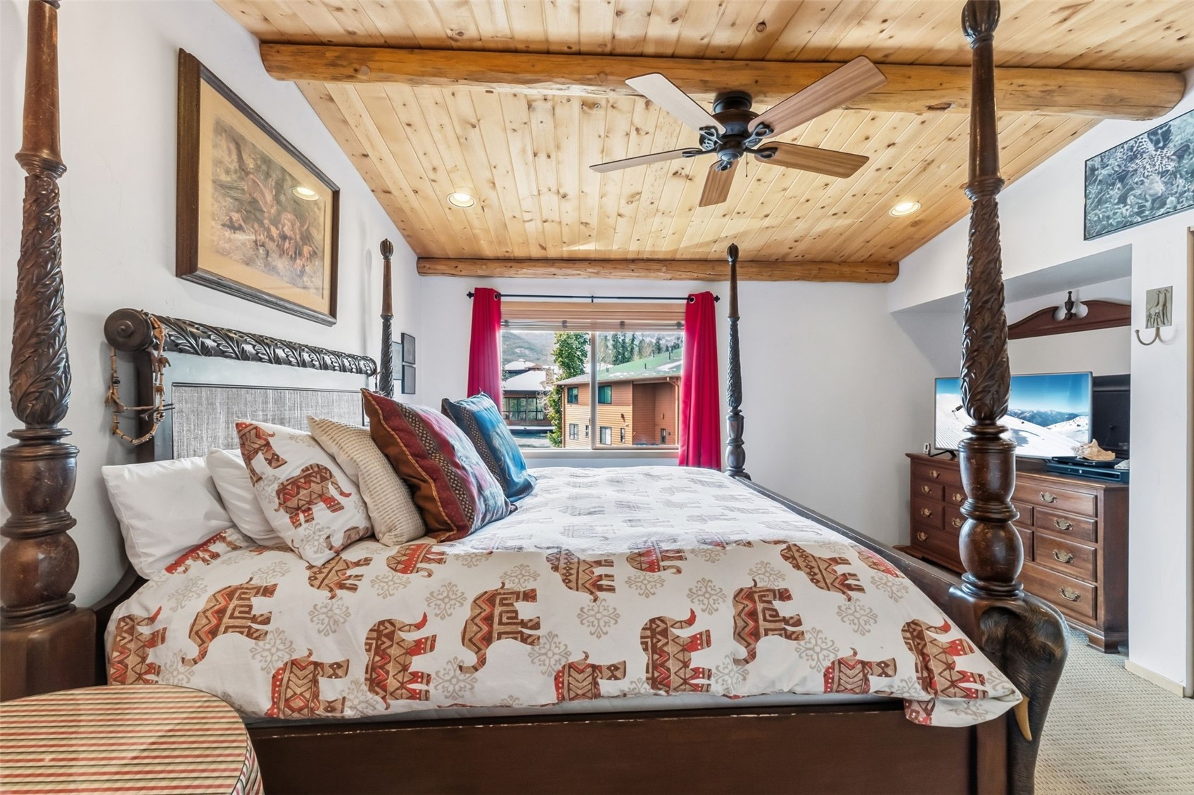 722 Meadow Creek DRIVE E