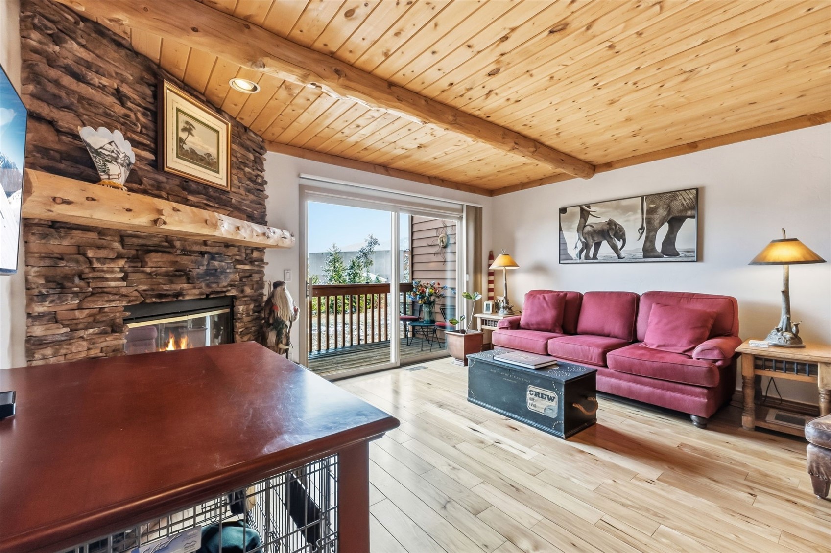 722 Meadow Creek DRIVE E