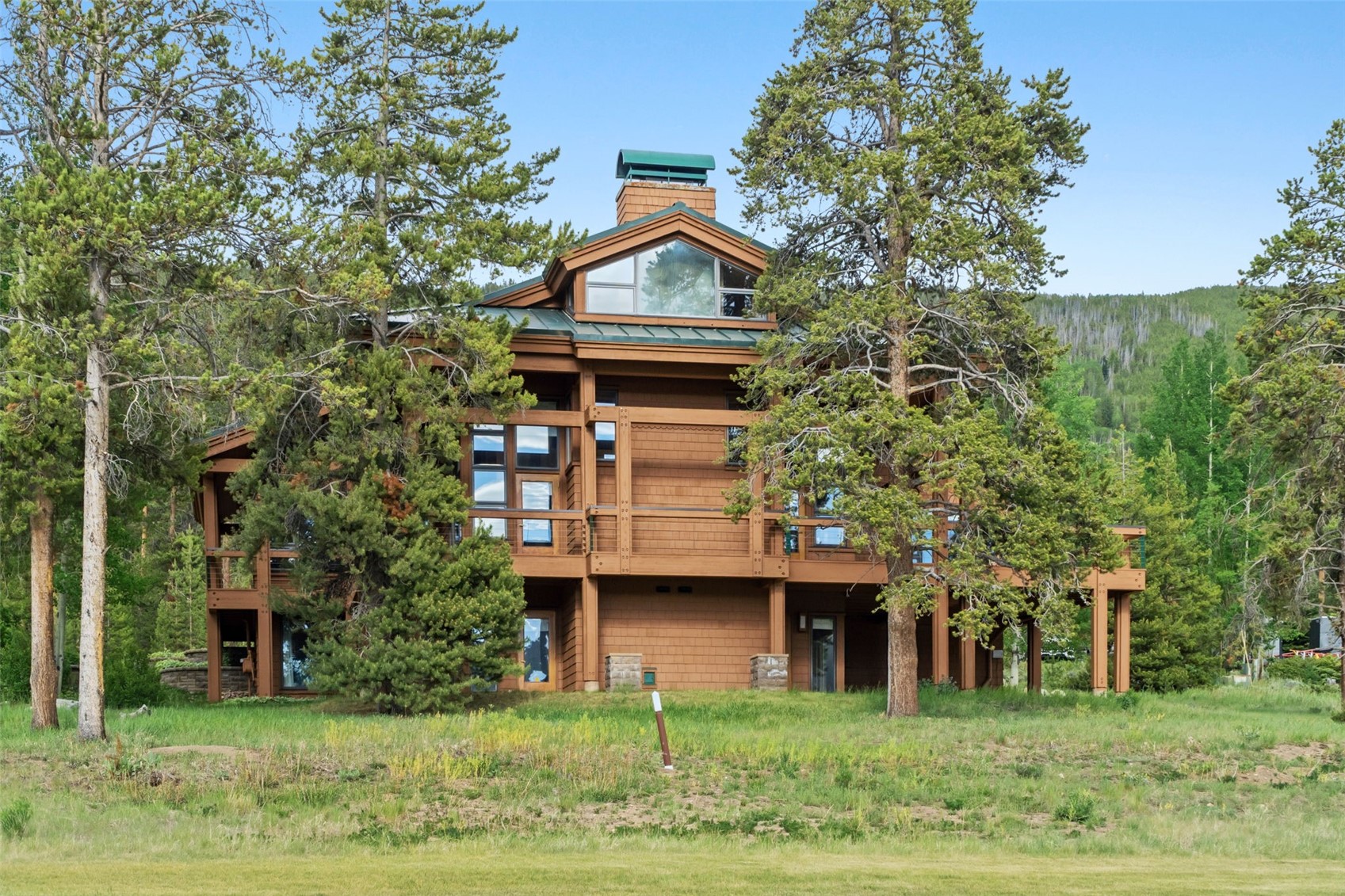 204 Clover LANE