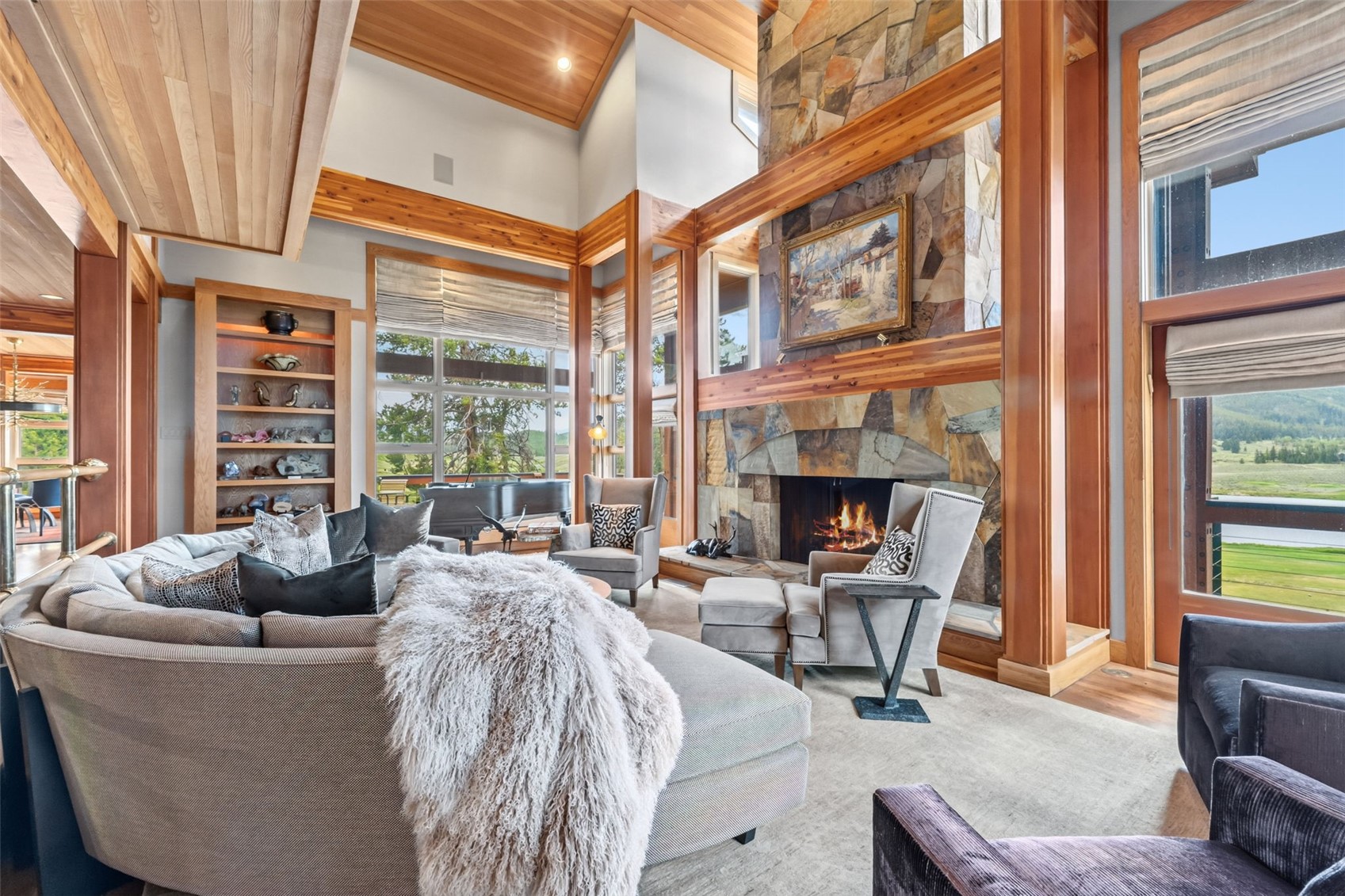 204 Clover LANE