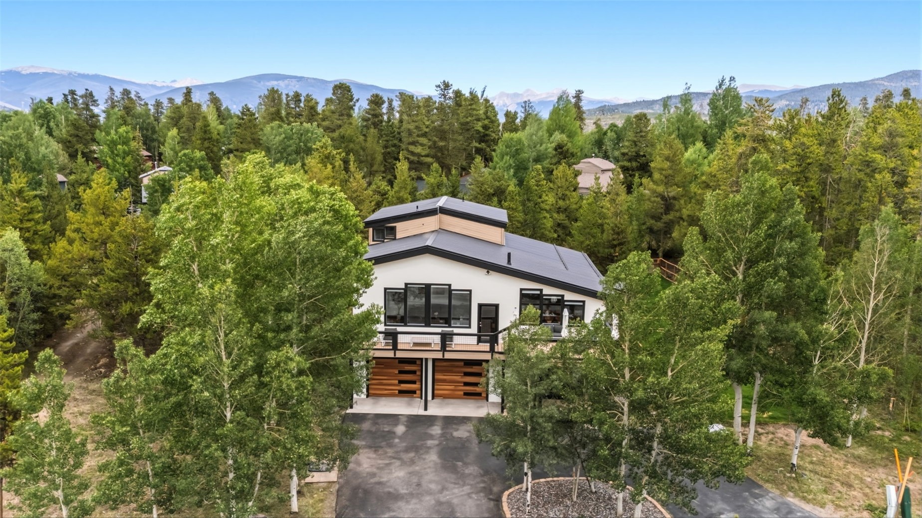 53 County Road 1041
