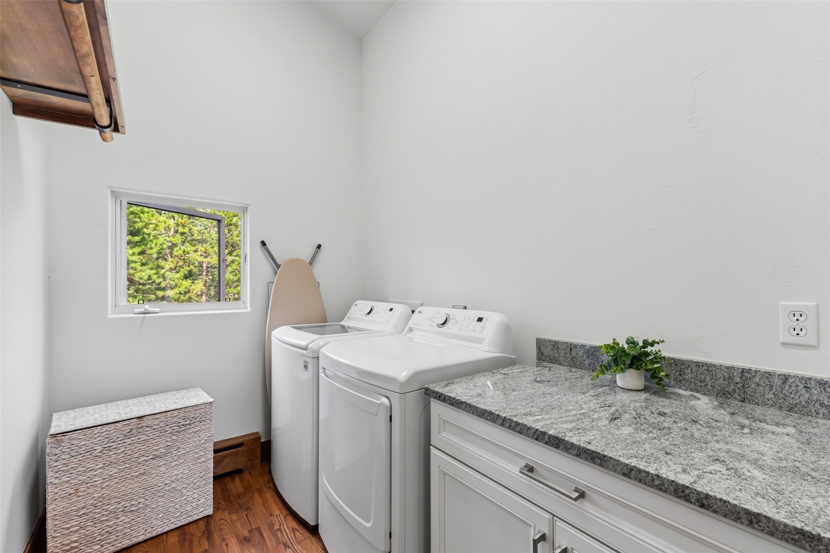 53 County Road 1041