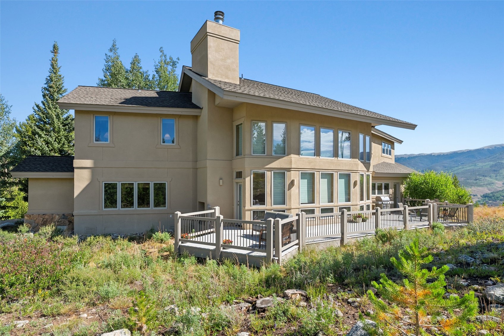 1165 Emerald ROAD
