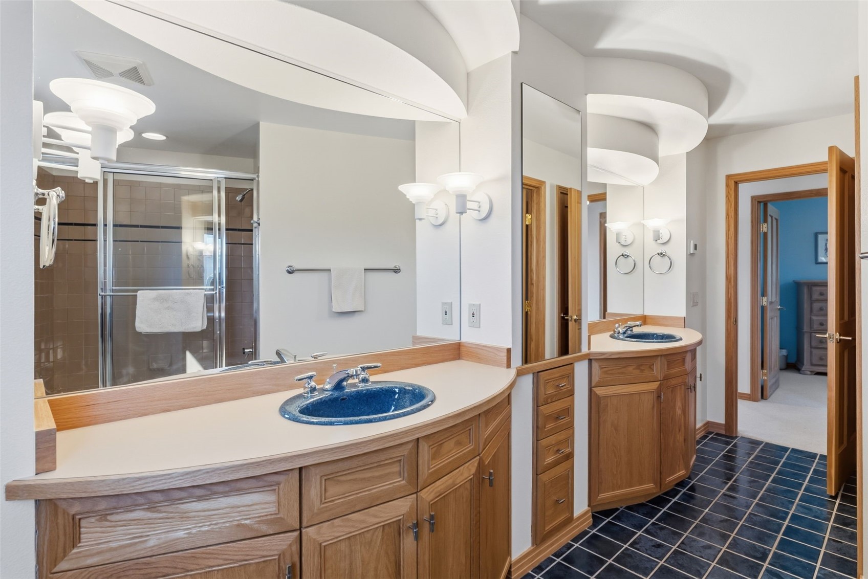 1165 Emerald ROAD