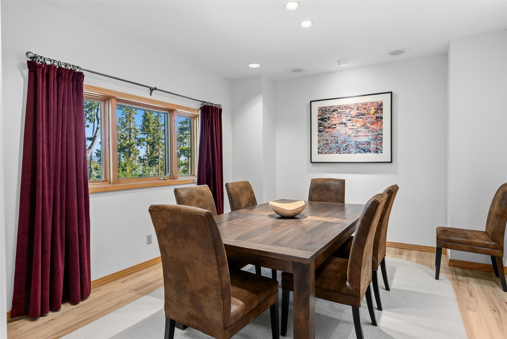 1165 Emerald ROAD