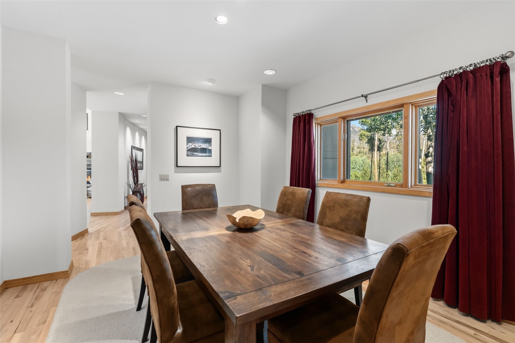 1165 Emerald ROAD