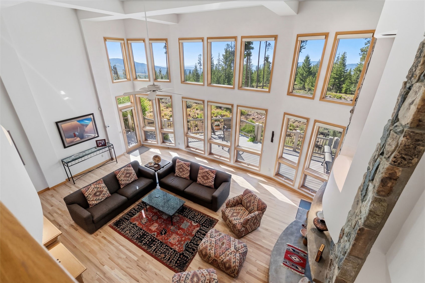 1165 Emerald ROAD