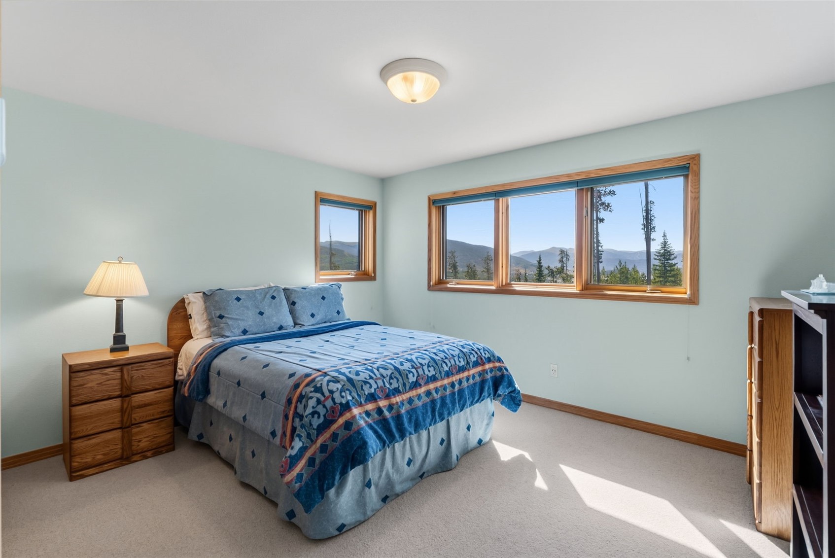 1165 Emerald ROAD