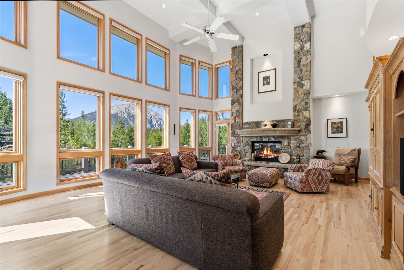 1165 Emerald ROAD