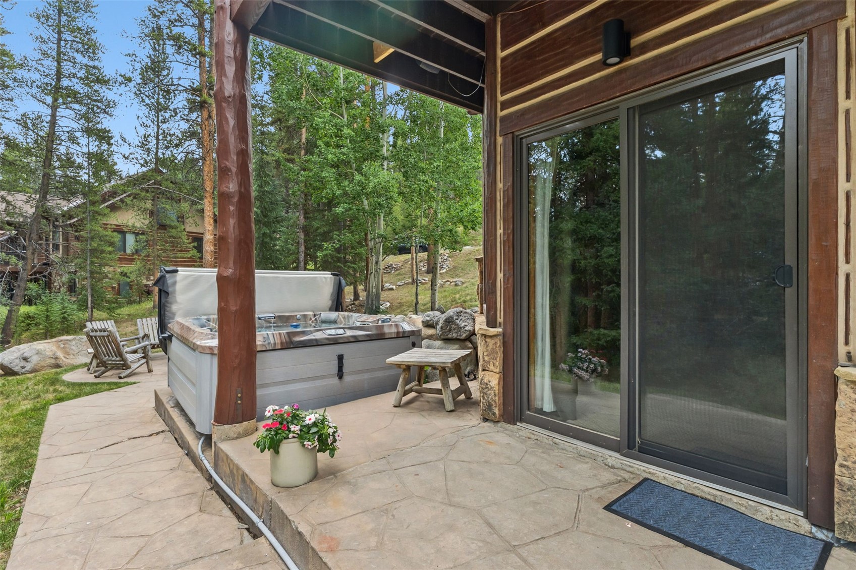 95 Riverwood DRIVE