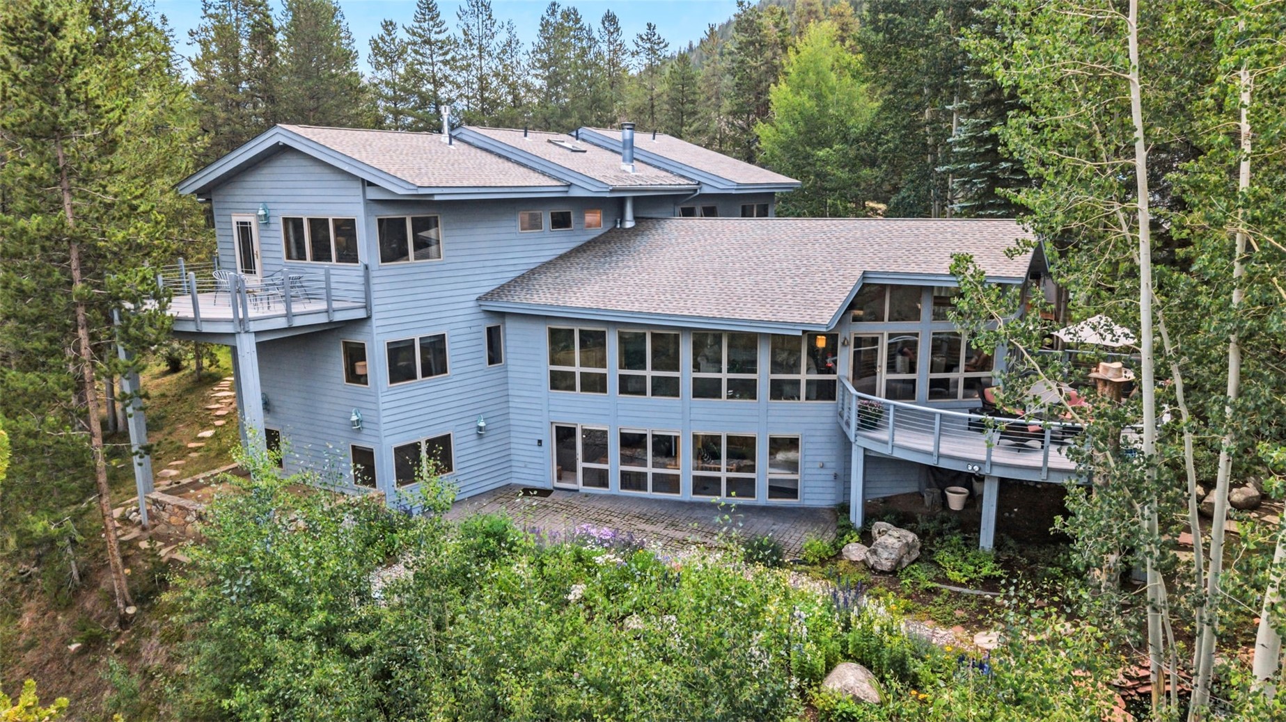 31 Wild Irishman LANE