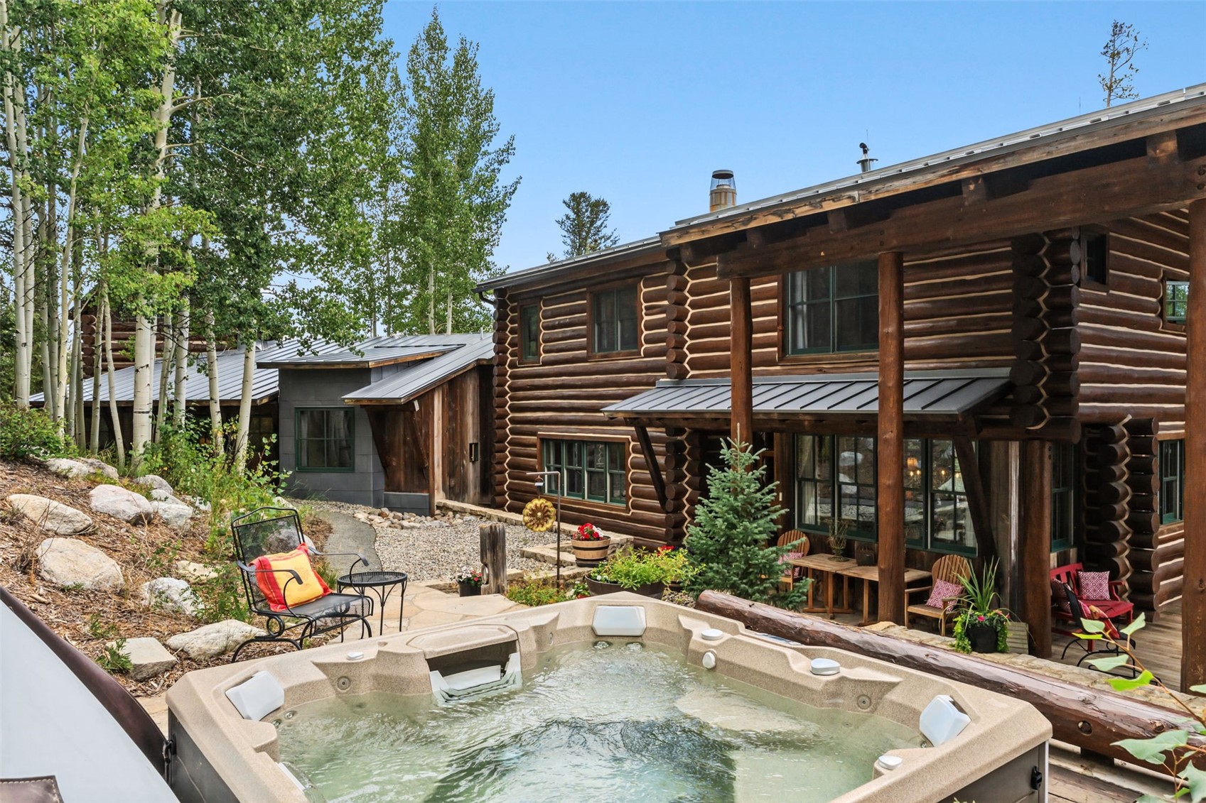 264 Pearl LANE
