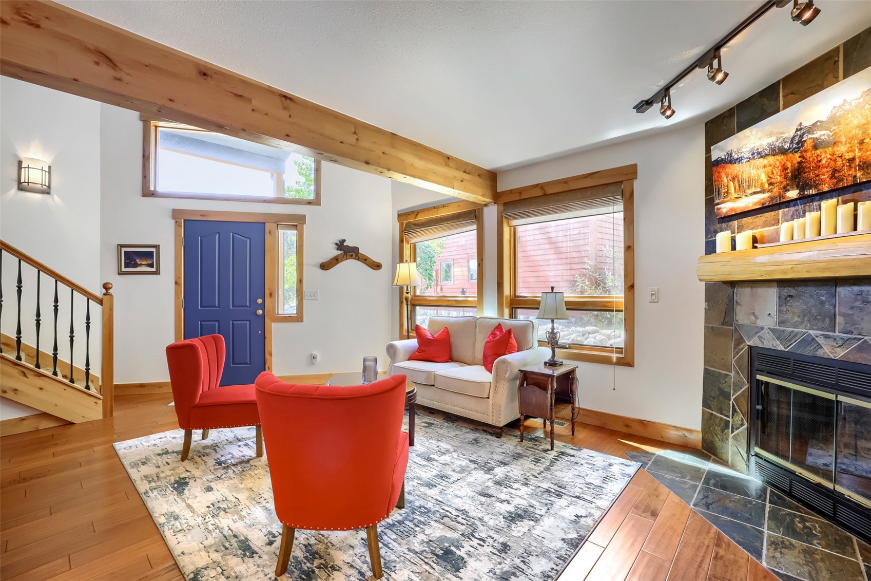 460 W Coyote DRIVE