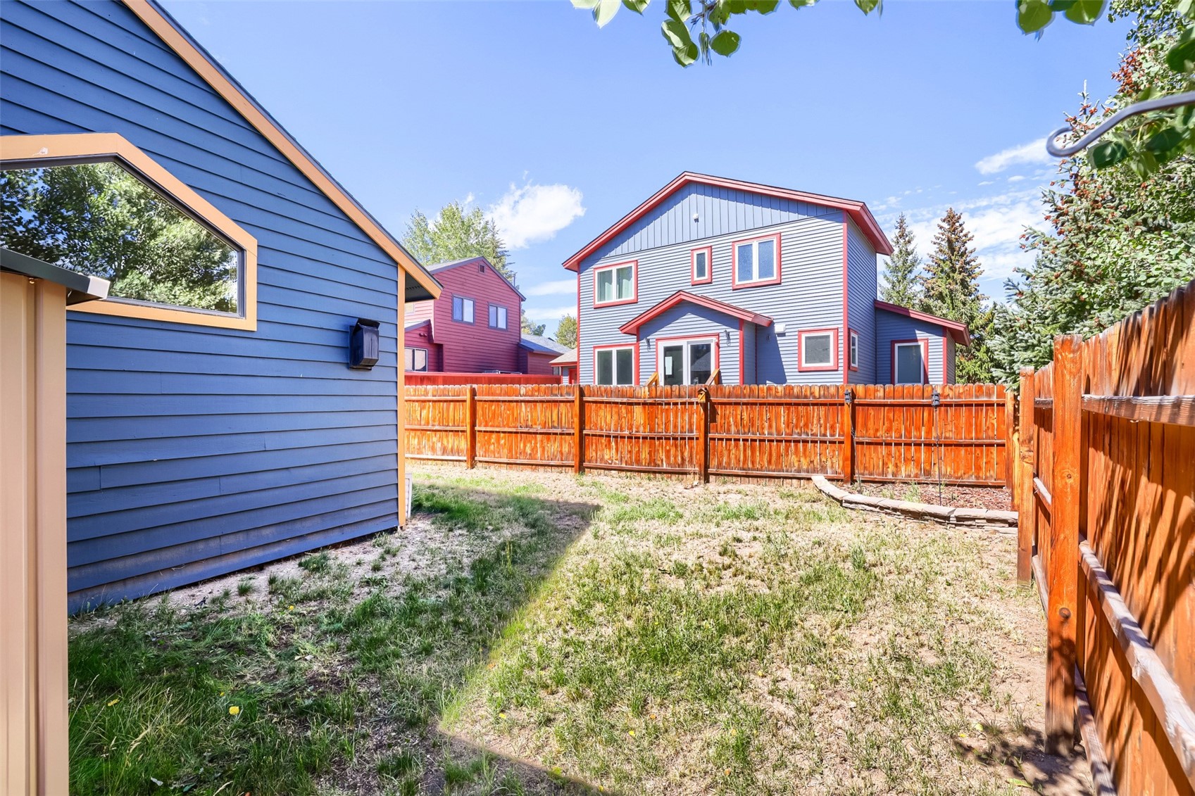 460 W Coyote DRIVE