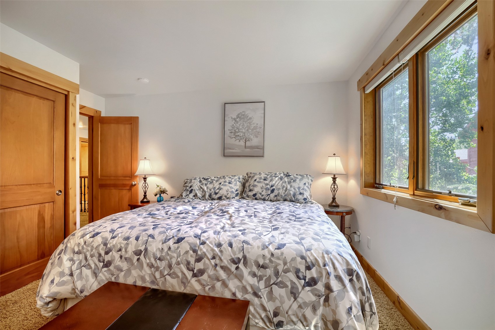 460 W Coyote DRIVE