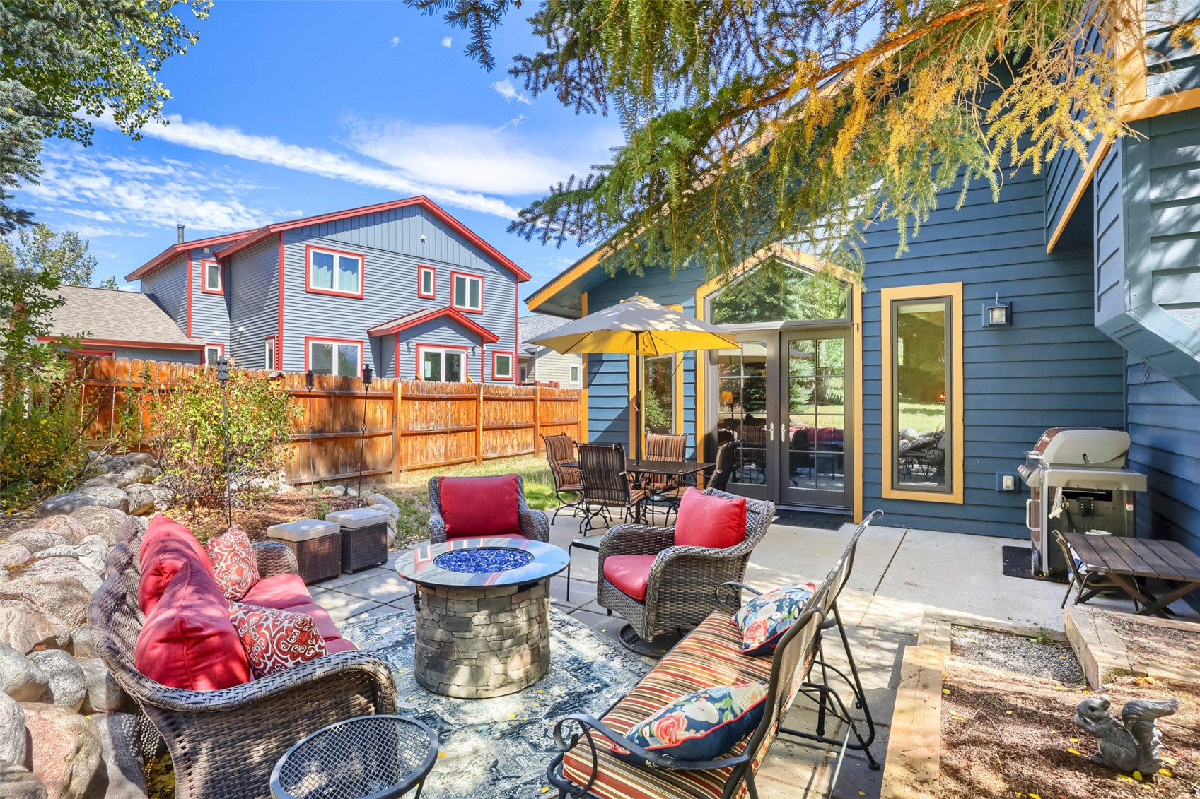 460 W Coyote DRIVE