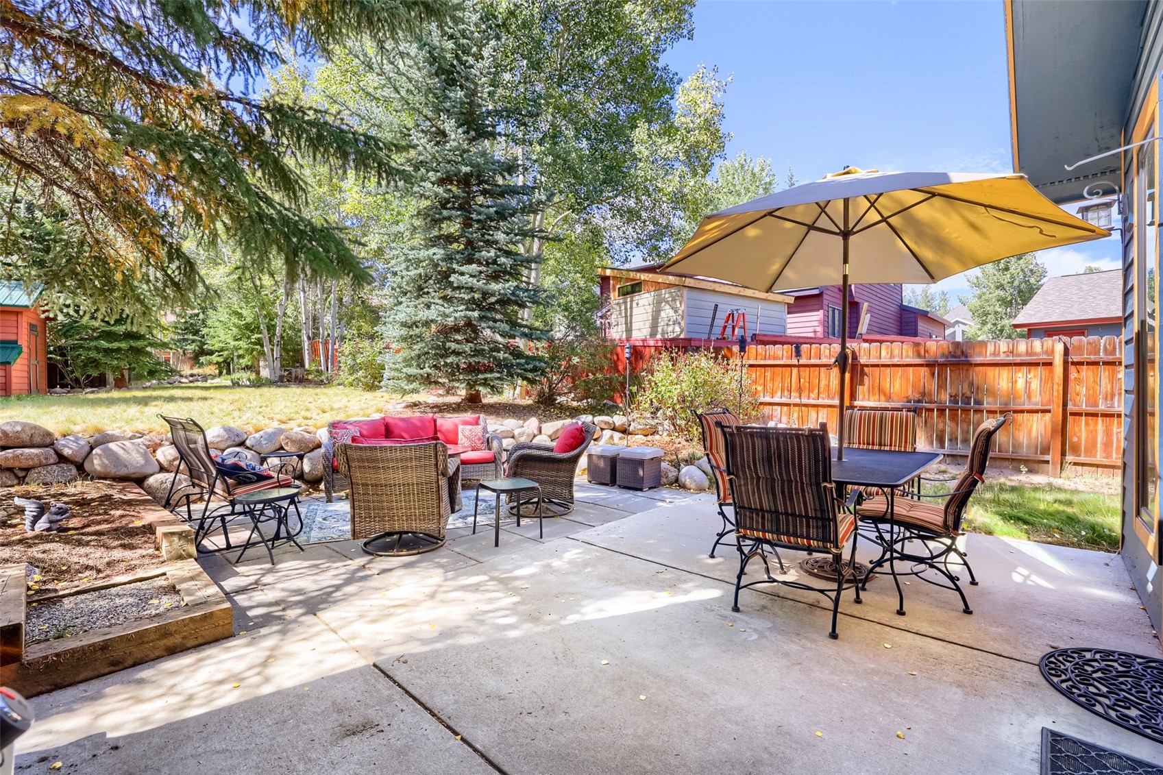 460 W Coyote DRIVE