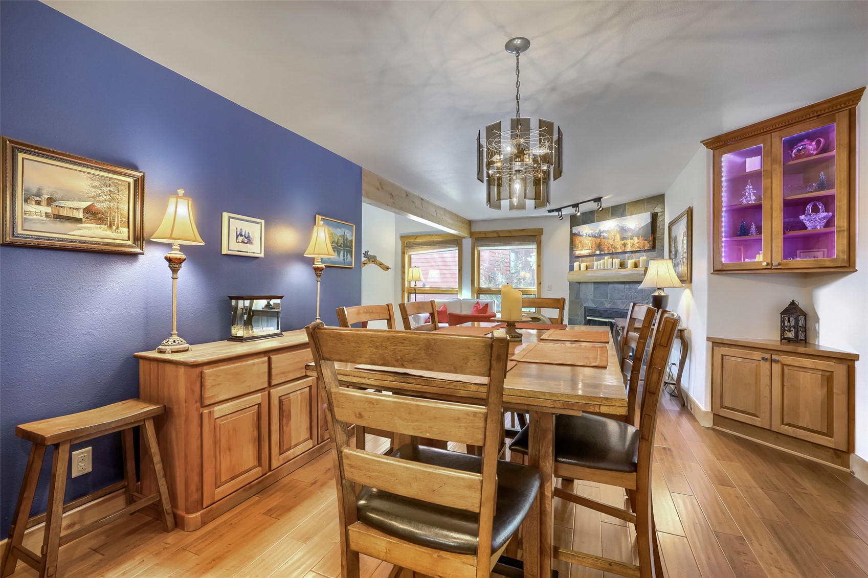 460 W Coyote DRIVE