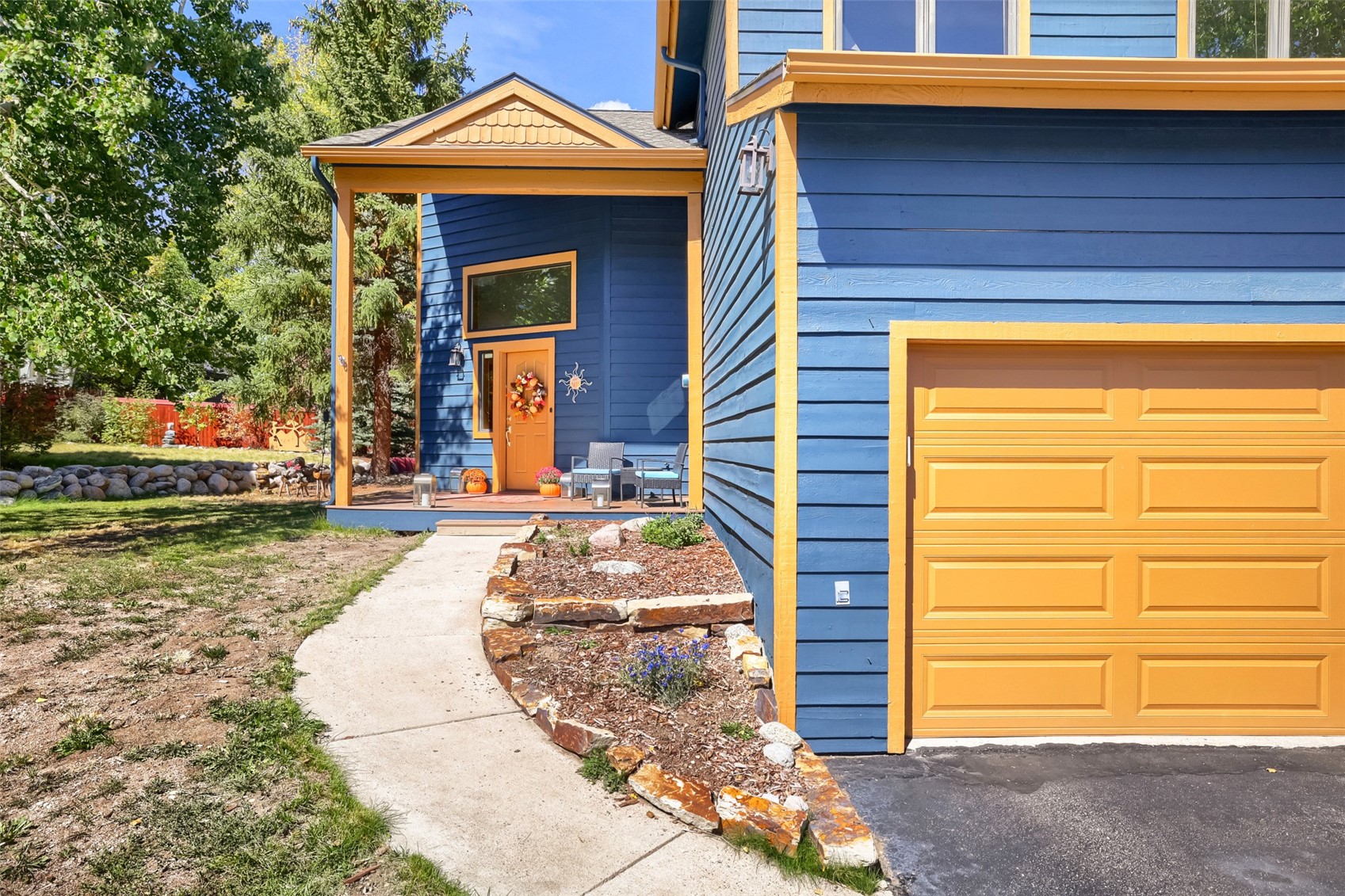 460 W Coyote DRIVE