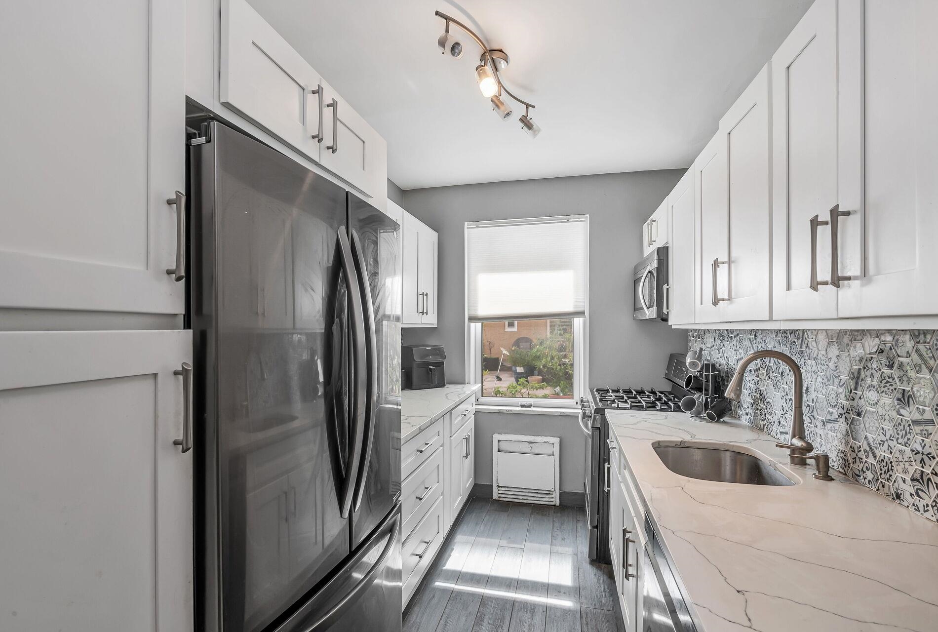 8650 BLVD EAST Unit 1B