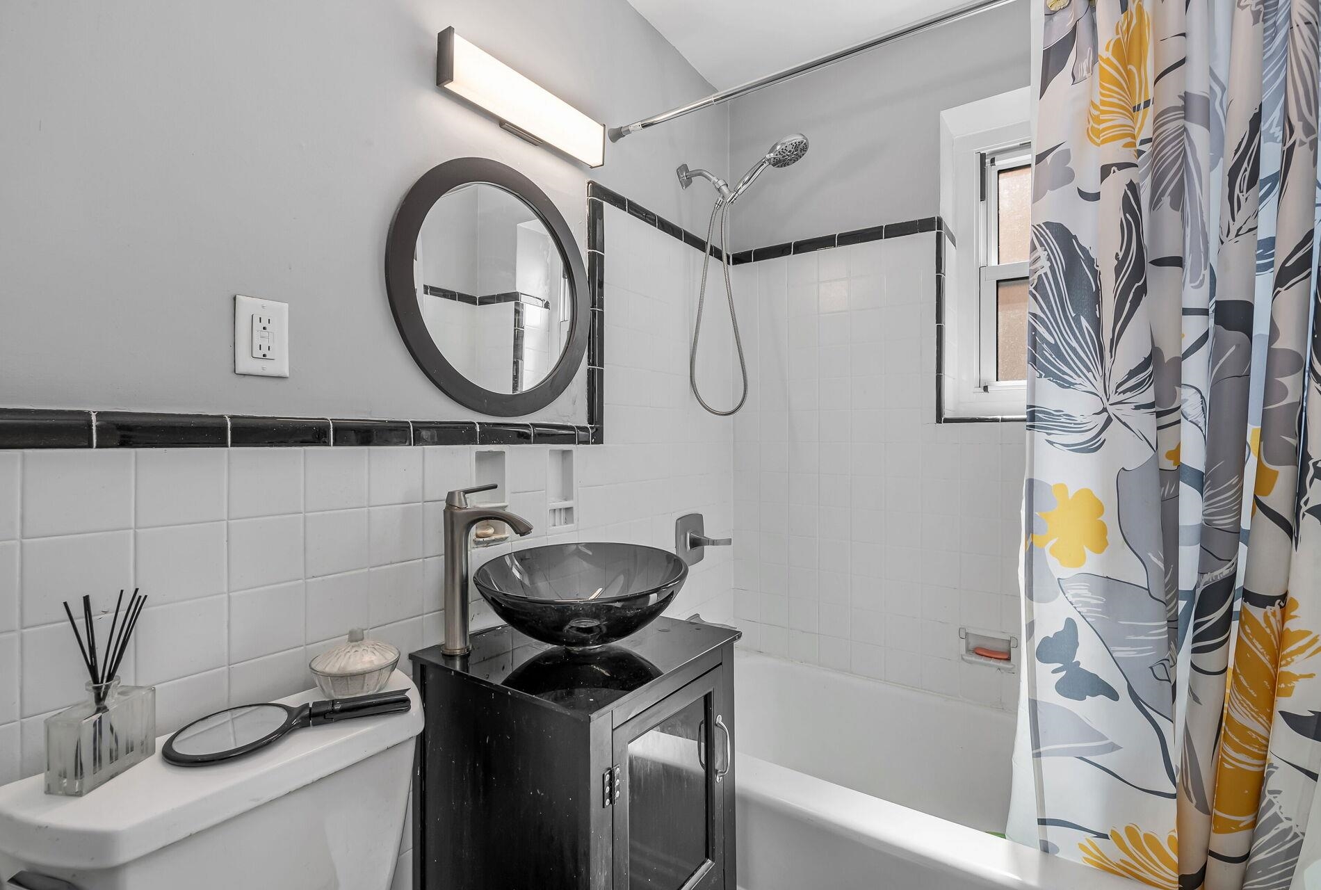 8650 BLVD EAST Unit 1B